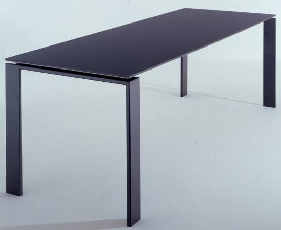tavolo design kartel modello four